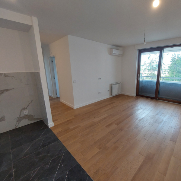 Izdavanje – Stan: 55m2 – Petica, Jurija Gagarina, Novi Beograd - Image 2